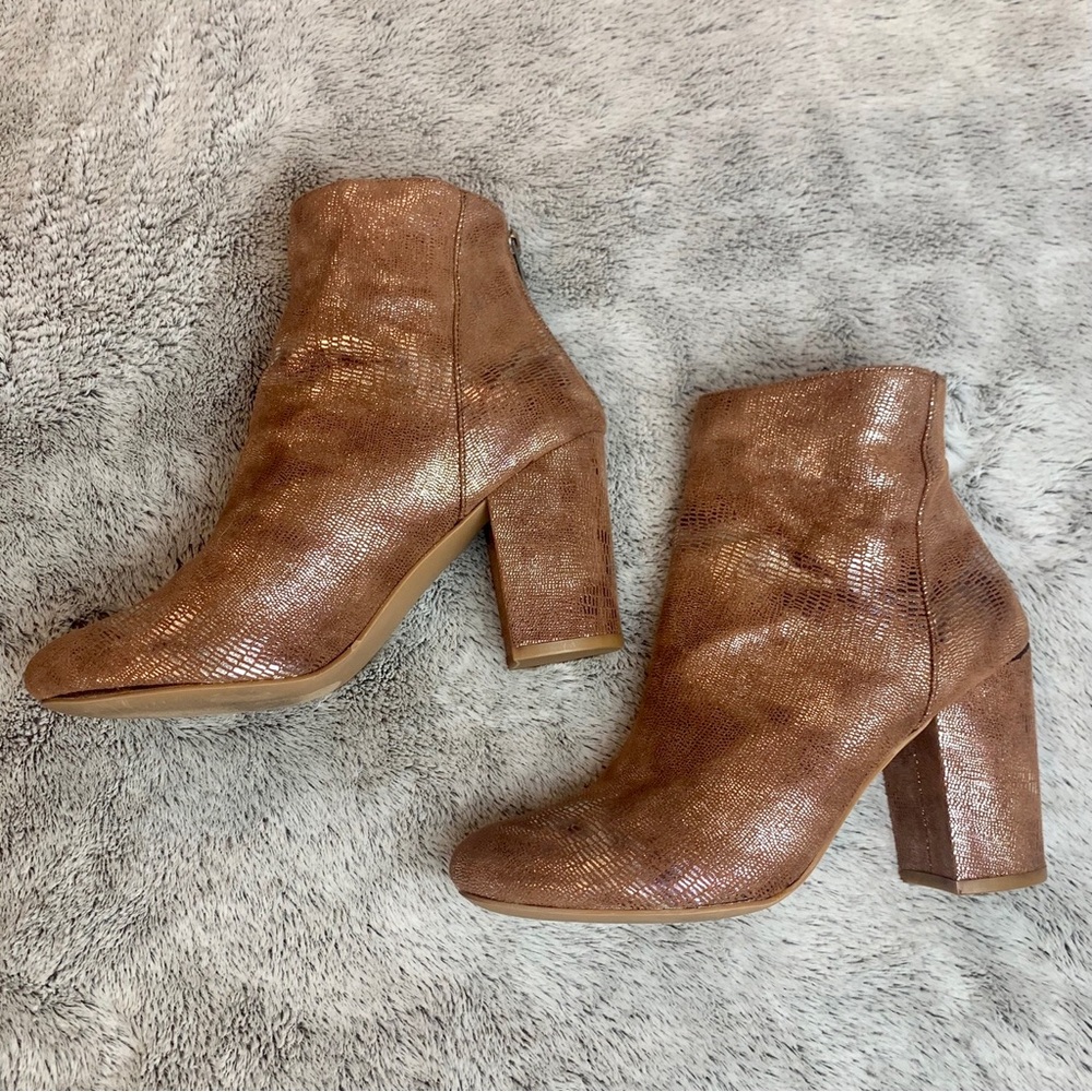 Very G Boa Booties 8.5